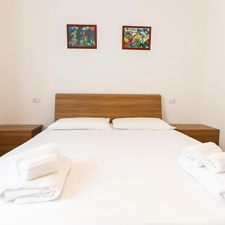 Theo's Pensjonat Olbia